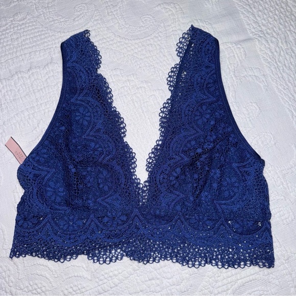 NWT Victorias Secret Bralette Blue Crochet Lace Intimates Sleepwear New Size Med - Picture 9 of 11